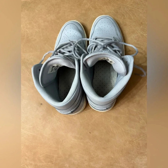 Jordan 1 Mid Wolf Gray Cool Men’s Size 10 Athletic Basketball Sneaker - Picture 8 of 11